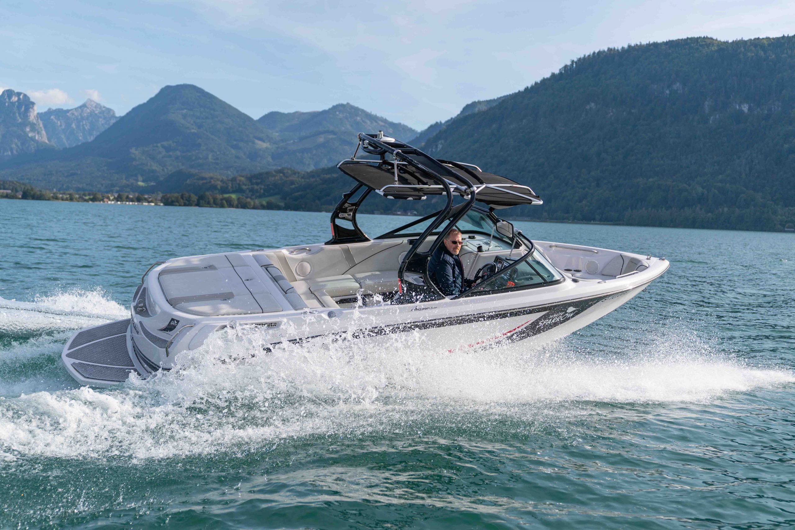 Boat license navigation at lake Wolfgangsee